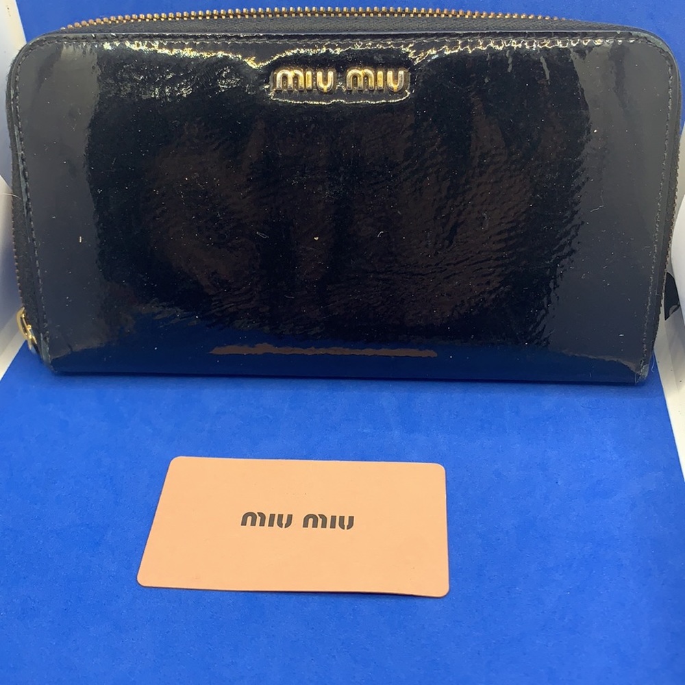 Authentic Miu Miu Long Wallet Patent Leather Zipp… - image 2